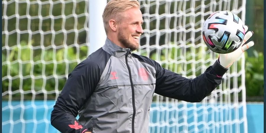 EURO 2020 - Ditanya soal Football's Coming Home, Kiper Timnas Denmark Beri Jawaban Menohok