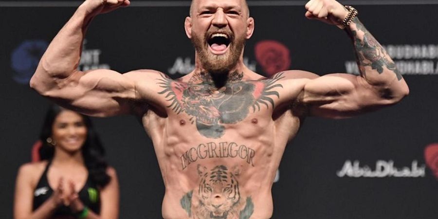 Tatap Max Holoway sambil Mondar-mandir,  Conor McGregor bak Mantan Gila yang Belum Move On