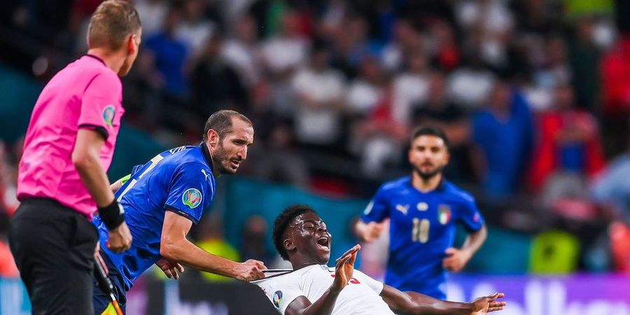 Ucapkan Kata Sial untuk Lawan, Giorgio Chiellini Bikin Bukayo Saka Gagal Penalti di Final EURO 2020