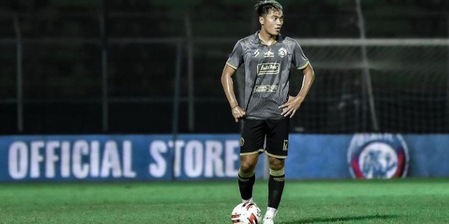 Bek Sayap Arema FC Bercerita Momen Duka dan Suka di Sepak Bola