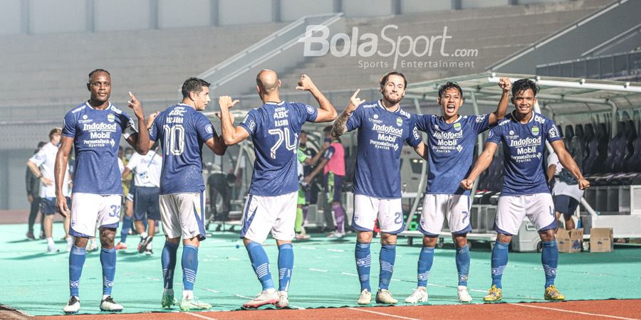 Kalahkan Persela, Persib Ambil Alih Posisi Puncak Klasemen Liga 1 2021