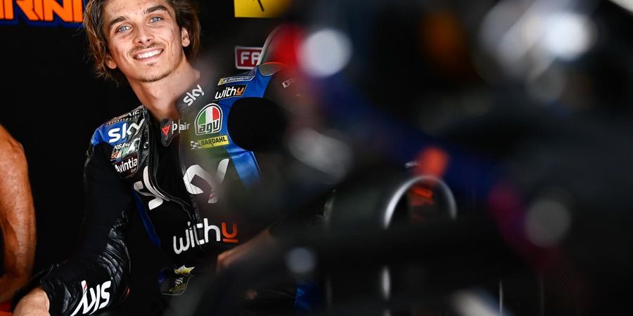 Adik Valentino Rossi Pertanyakan Mengapa Simulator Tidak Membantu dalam Balap Motor