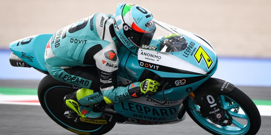 Hasil Moto3 Emilia Romagna 2021 - Dennis Foggia Gagalkan Pedro Acosta Juara Dunia, Pembalap Indonesia Raih Poin