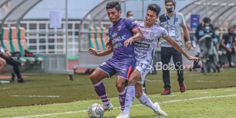 Irsyad Maulana Manfaatkan Kemelut di Mulut Gawang Bhayangkara FC, Persita Tangerang Unggul di Babak Pertama