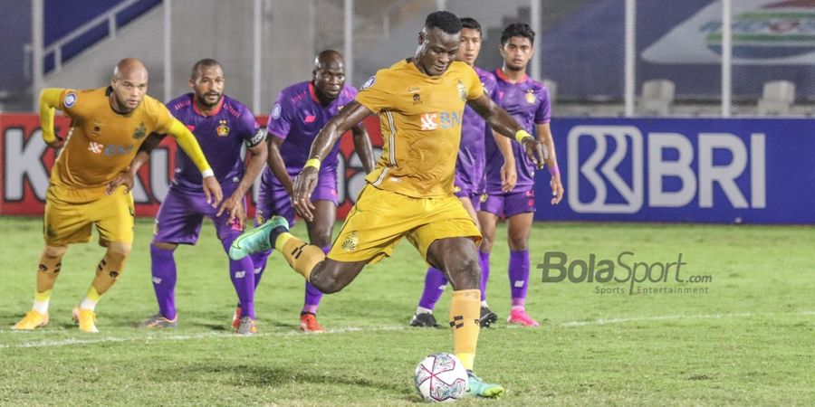 Ezechiel Gagal Penalti, Bhayangkara FC Unggul atas Persik Kediri pada Babak Pertama