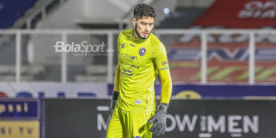 Alasan Pelatih Arema Tak Jadikan Kiper Asingnya Sebagai Pilihan Utama di 3 Laga Terakhir