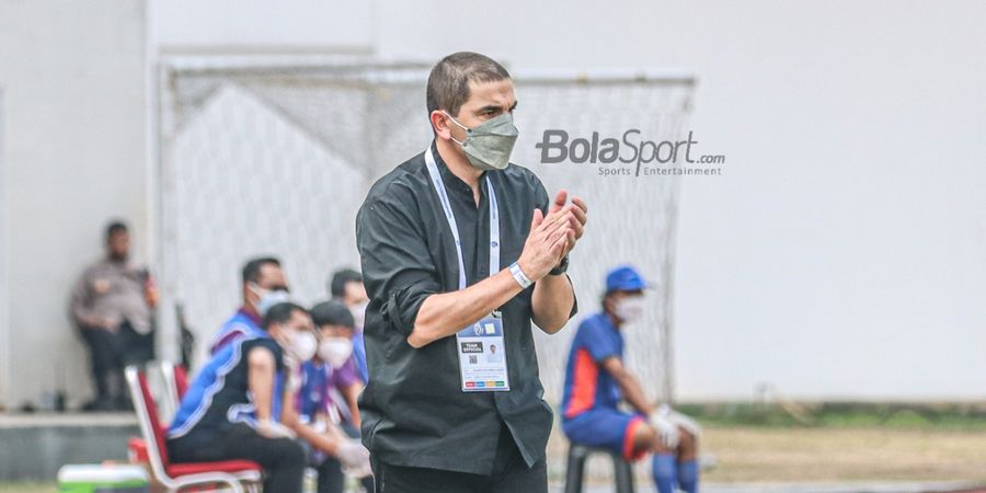 Taklukkan Persija dengan 10 Pemain, Pelatih Arema FC Apresiasi Anak Asuhnya