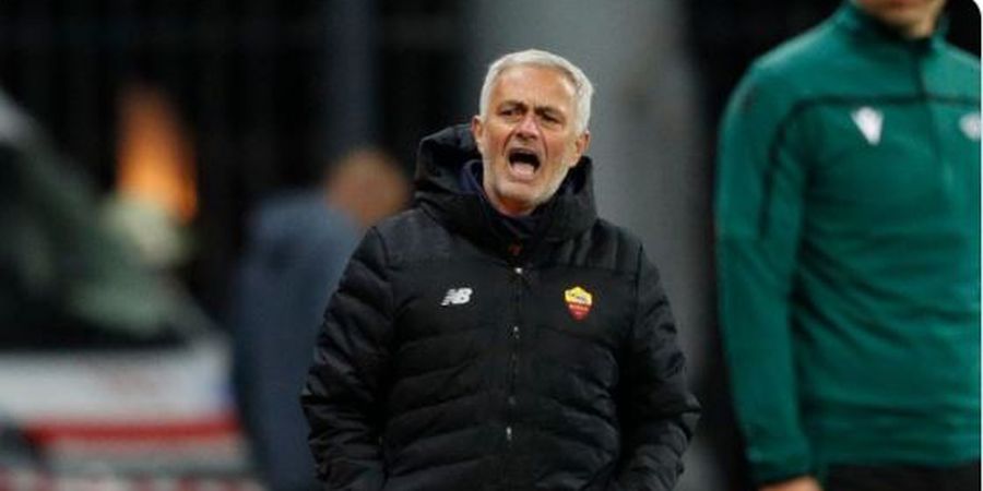 Kecewa AS Roma Ditahan Klub Norwegia, Jose Mourinho Adu Mulut dengan Wartawan