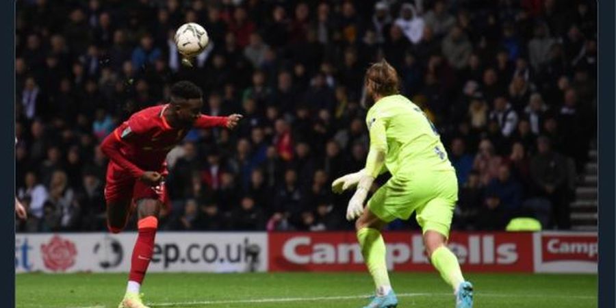 Divock Origi Cetak Gol Tendangan Kalajengking ala Ibrahimovic, Reaksi Klopp: Lumayan!