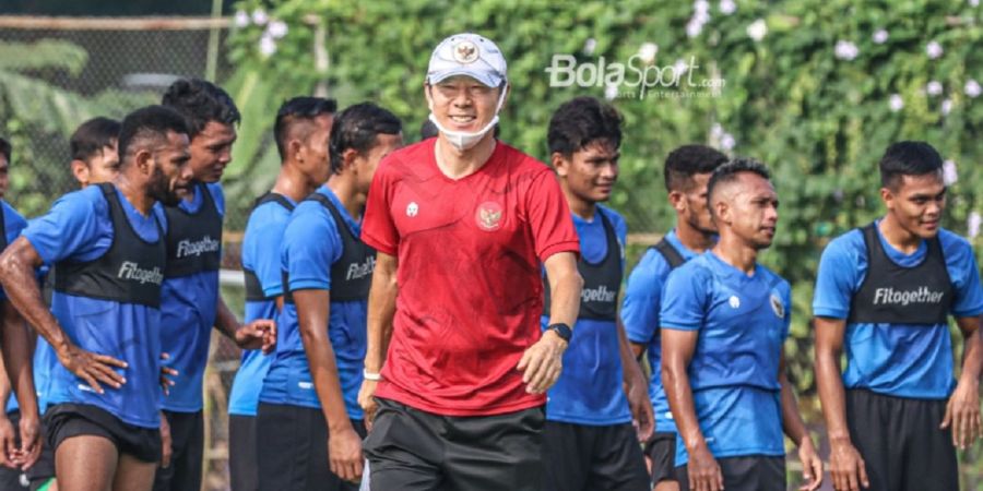 Piala AFF - Pelatih Thailand Coba Tebak Taktik Timnas Indonesia, Shin Tae-yong Memilih Diam