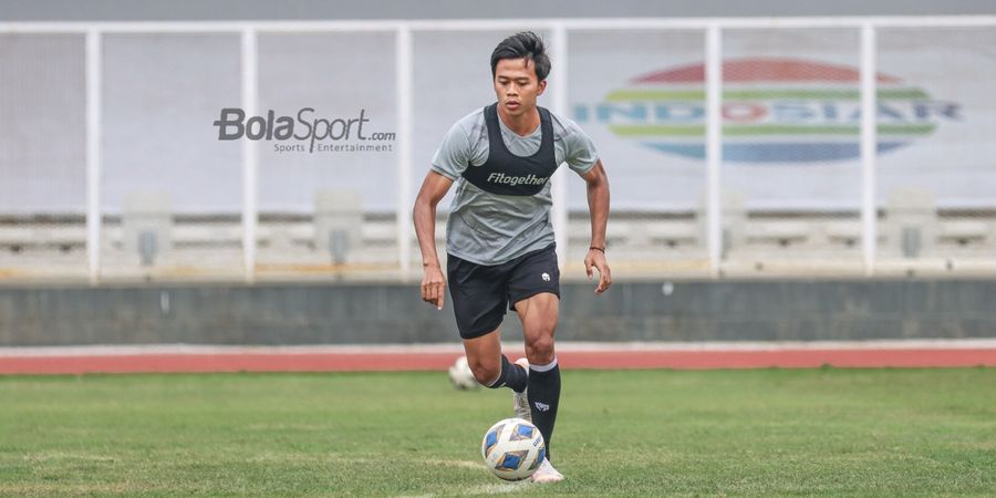 Bek Timnas Indonesia Siap Geser Posisi Anak Kesayangan Luis Milla di Persib Bandung Musim Depan