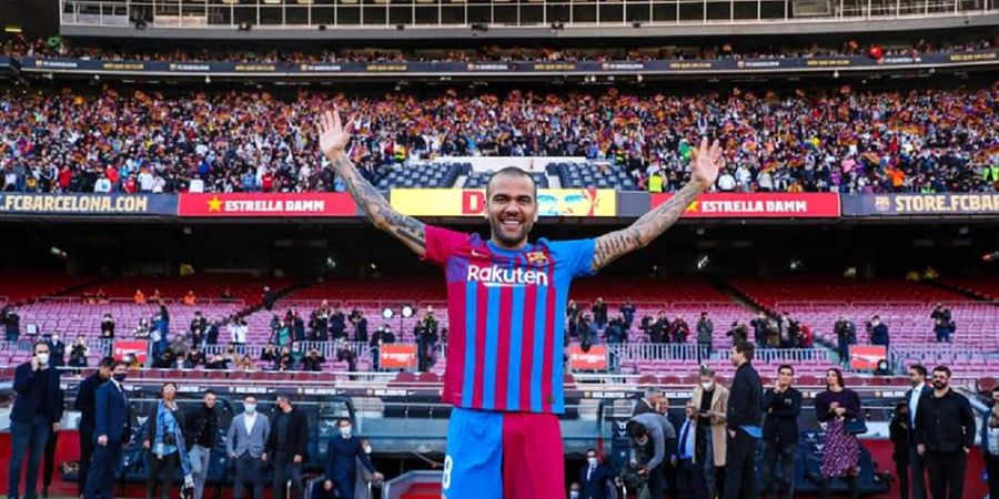 2 Hal yang Bikin Xavi Hernandez Senang dengan Keberadaan Dani Alves di Barcelona
