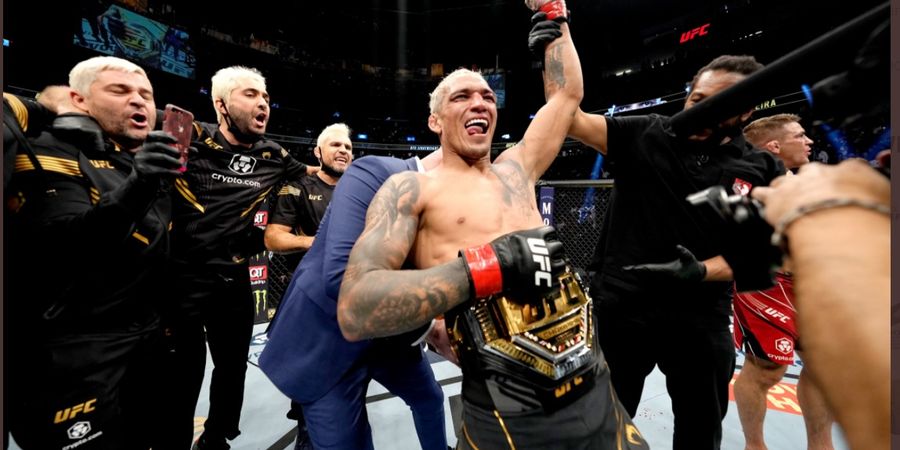 Dalam Trek Kejar Rekor Khabib di UFC, Charles Oliveira Bisa Lama Berkuasa
