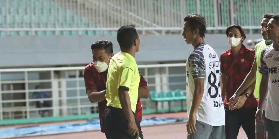 Tabrak Asisten Wasit pada Laga Kontra RANS Cilegon FC, Komdis PSSI Hukum Berat Ofisial Persis Solo