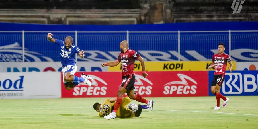 Musim Aneh Penuh Kartu Kuning Untuk Persib Bandung, Klok: Sudah Biasa