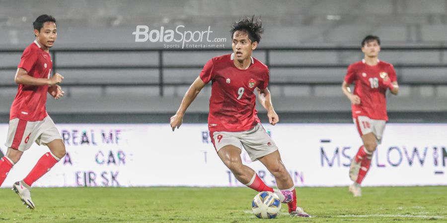 Persaingan Gelandang di Timnas Indonesia Sangat Ketat, Pemain Ini Akhirnya Pilih Berkarir di Posisi Striker