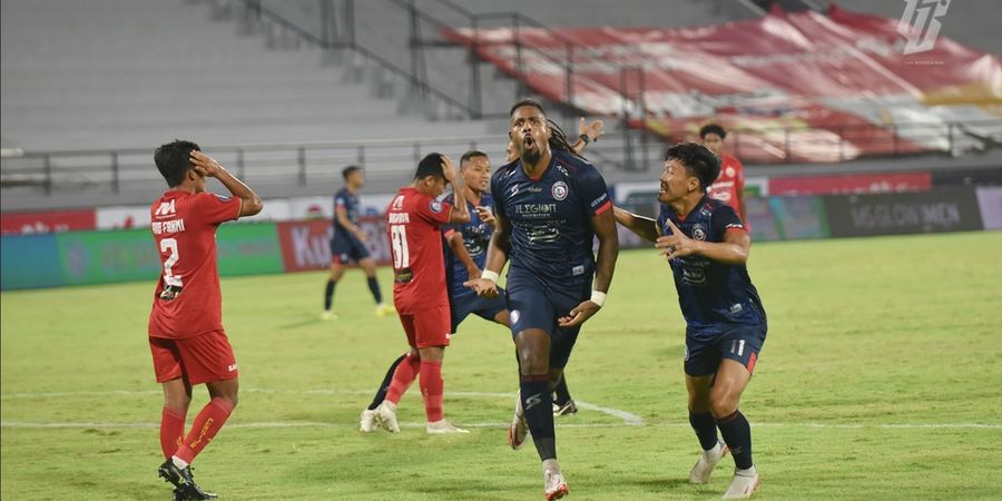 Hasil dan Klasemen Liga 1 - Bali United Gagal Geser Arema FC, Bhayangkara FC Kembali ke Puncak, Persib dan Persebaya Gigit Jari