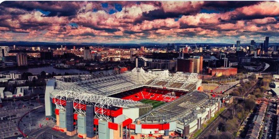 Buntut Dipatuk Burung Camar, Suporter Man United Mau Kosongkan Old Trafford saat Jumpa Liverpool
