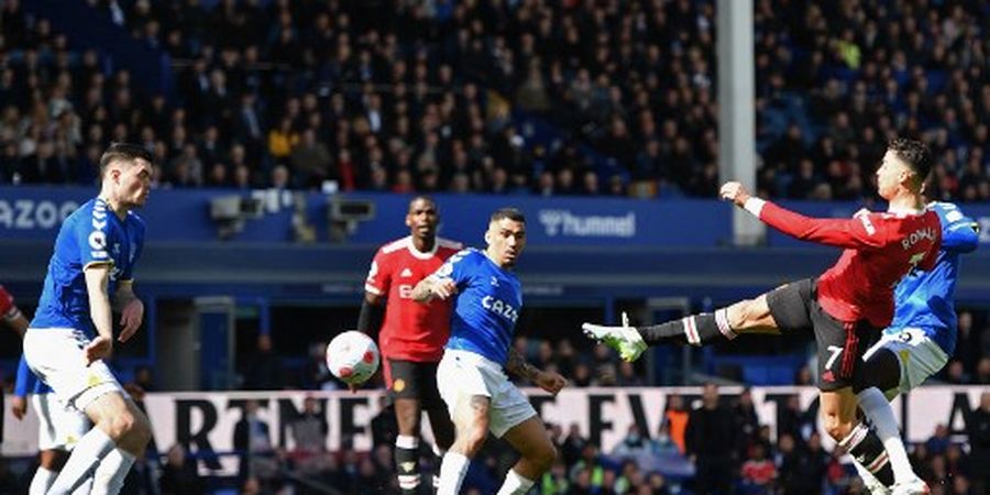 Cristiano Ronaldo Cuma Lepas 1 Tembakan Akurat Lawan Everton, Langsung Minta Handball di Menit 93