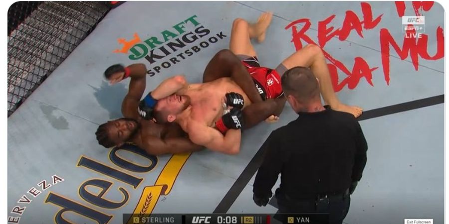 Hasil UFC 273 - Jangan Panggil Raja Kardus Lagi, Aljamain Sterling Kini Menang Bersih atas Petr Yan