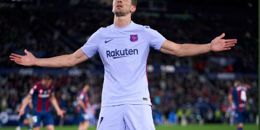 Tak Kalah Ganas dari Benzema, Penyerang Darurat Barcelona Rajin Cetak Gol Tiap 96 Menit
