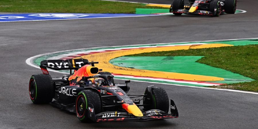 Hasil Formula 1 GP Singapura 2022 - Sergio Perez Tak Tersentuh, Max Verstappen Merana
