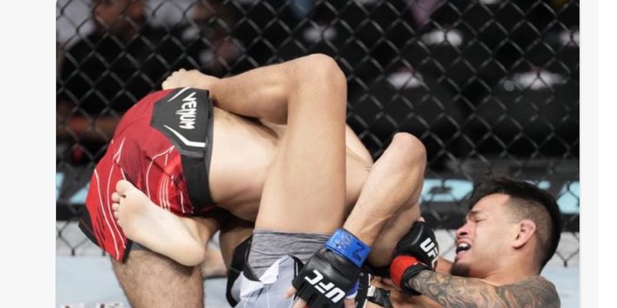 Hasil UFC 274 - Adu Belitan, Brandon Royval Cekik Korban Ke-4 di Papan Atas Kelas Terbang