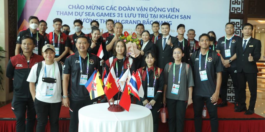SEA Games 2021 - Tim Bulu Tangkis Indonesia Tiba di Vietnam