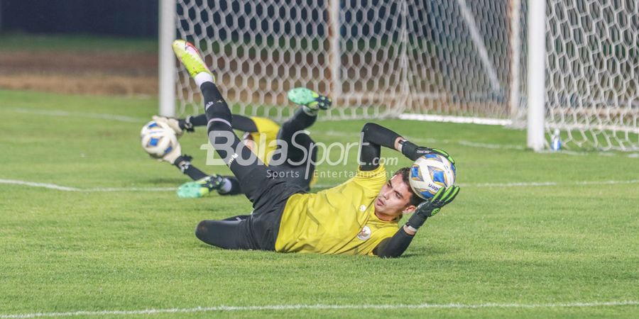 Dianggap Suka Marah-marah Saat Latihan, Ini Kata Pelatih Kiper Timnas Indonesia