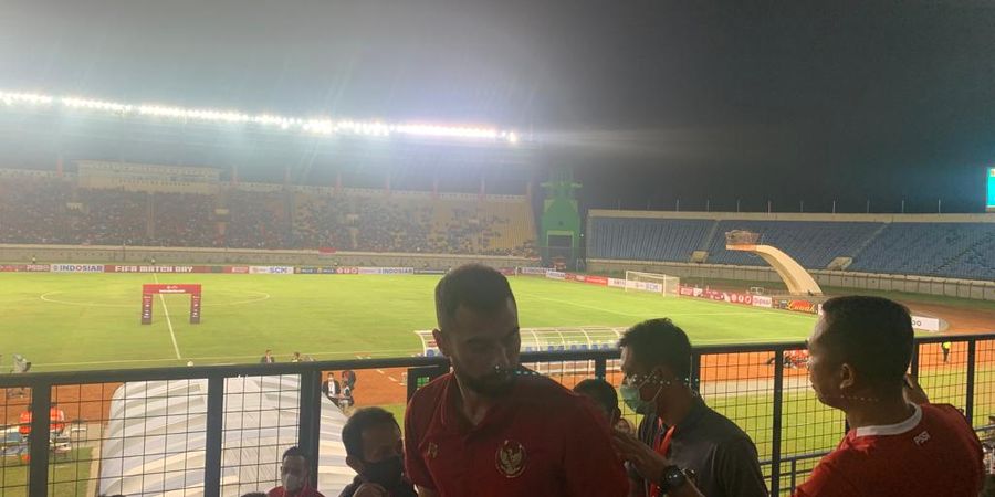 Suporter Sambut Hangat Keberadaan Sandy Walsh dan Jordi Amat di Laga Timnas Indonesia Vs Bangladesh