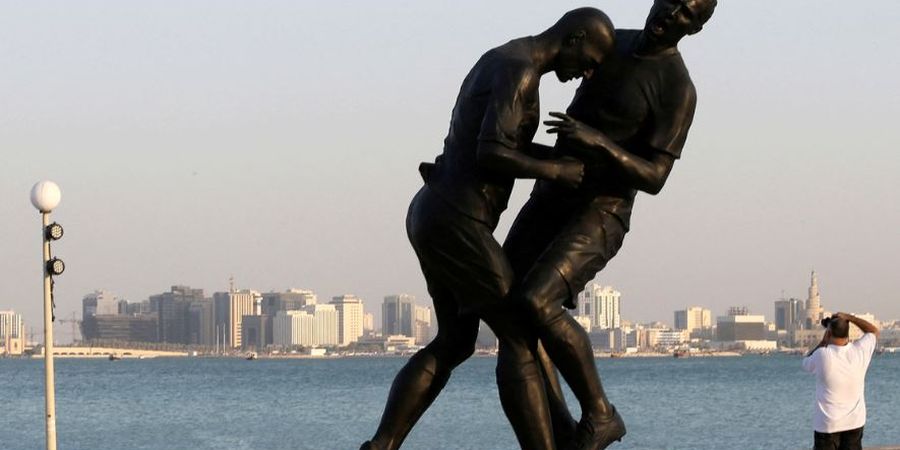 Jelang Piala Dunia 2022, Patung Tandukan Zinedine Zidane akan Kembali Dipasang di Qatar