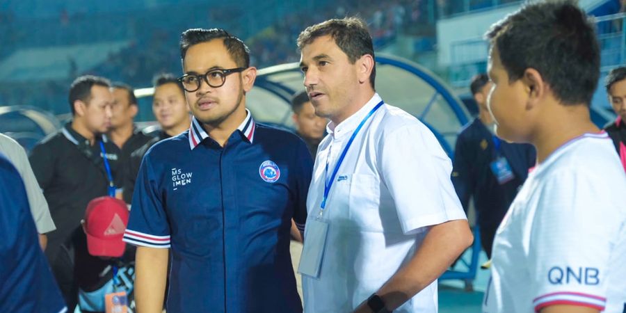 Presiden Arema FC Imbau Jangan Rusak Keindahan Sepak Bola karena Nyanyian Rasis dan Nyala Flare di Stadion