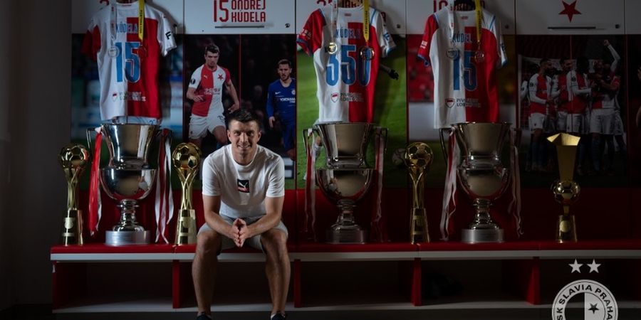 Lalui 140 Laga Termasuk Lawan Lionel Messi, Bek Anyar Persija Pamitan dengan Slavia Praha