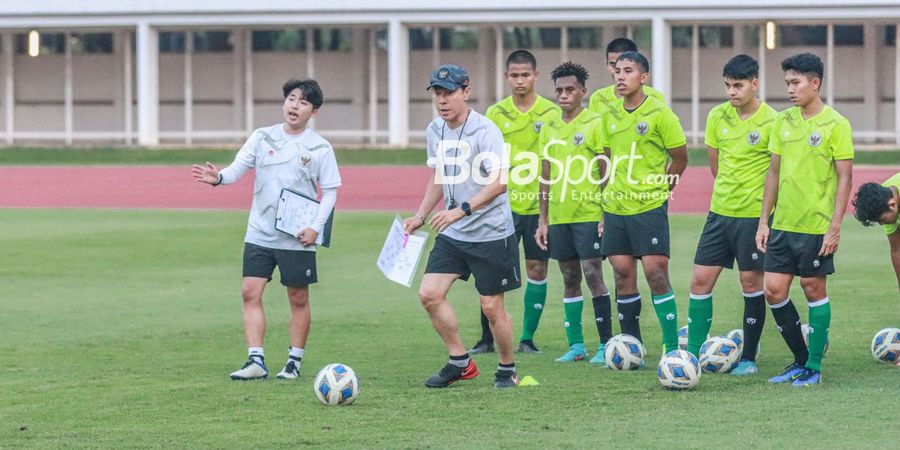 Piala AFF U-19 2022 - Modal Nonton Televisi, Shin Tae-yong Yakin Timnas U-19 Indonesia Bisa Hajar Semua Tim