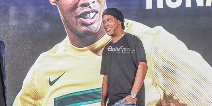 Main bersama Ronaldinho, Pemain Arema FC Diminta Ambil Ilmu dan Pengalaman