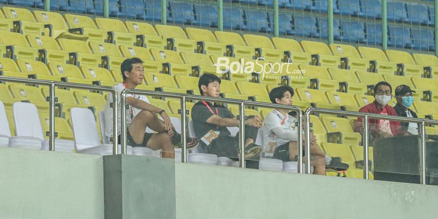 Piala AFF U-19 2022 - Komentar Pelatih Thailand Usai Dimata-matai Shin Tae-yong 