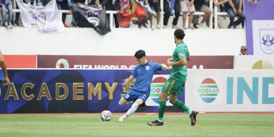 Piala Presiden 2022 - PSIS Semarang Ditahan Imbang Tanpa Gol Arema FC pada Babak Pertama