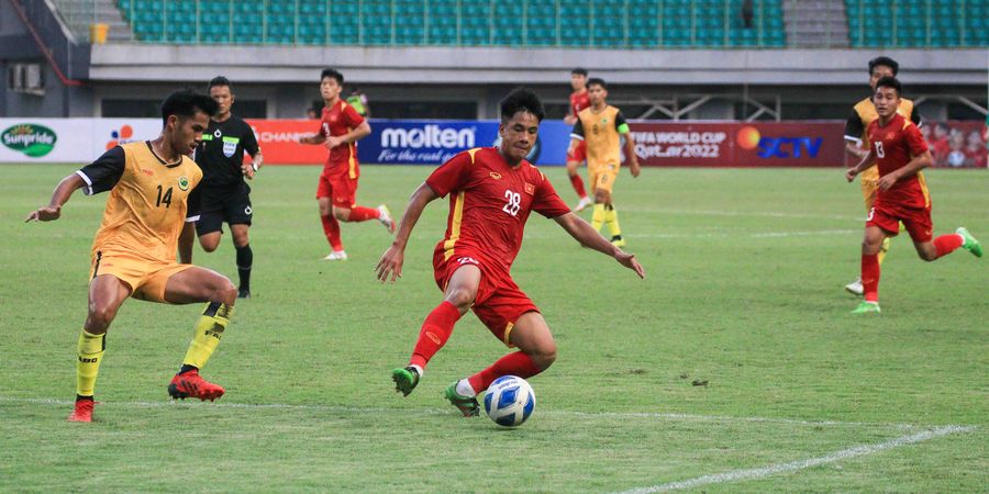 Piala AFF U-19 2022 - Dapat Kartu Merah Lawan Brunei, Kiper Vietnam Nangis dan Mogok Makan