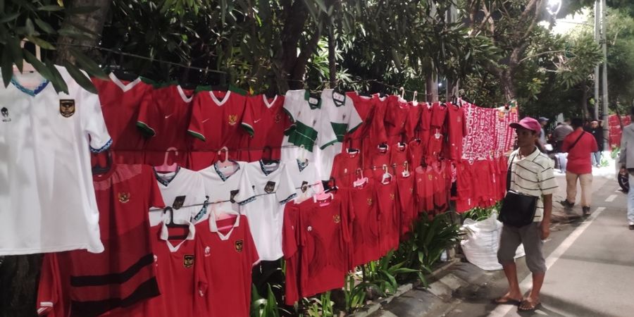 Jersey KW Timnas U-19 Indonesia Terbaru Sudah Beredar di Stadion Patriot, Harganya Fantastis