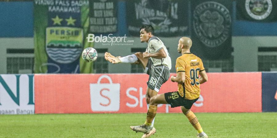 Hadapi PSS di Pekan 17 Liga 1, Gelandang Persib Bertekad Lanjutkan Tren Tak Terkalahkan