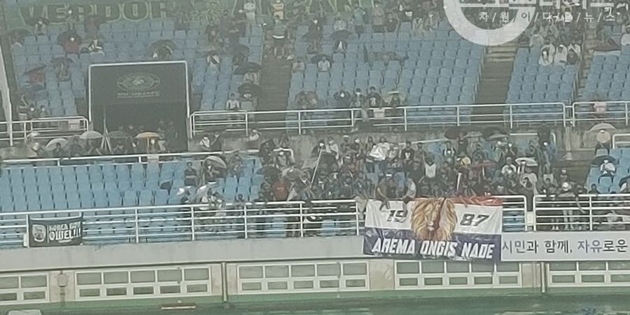 Media Korea Selatan Soroti Spanduk Arema Ongis Nade Terbentang pada Laga Ansan Greeners vs Gimpo, Apa Kata Aremania Cabang Korsel?