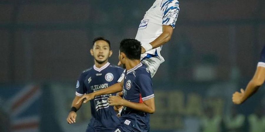 Liga 1 2022/2023 - Arema FC Ditahan Imbang PSIS Semarang pada Babak Pertama