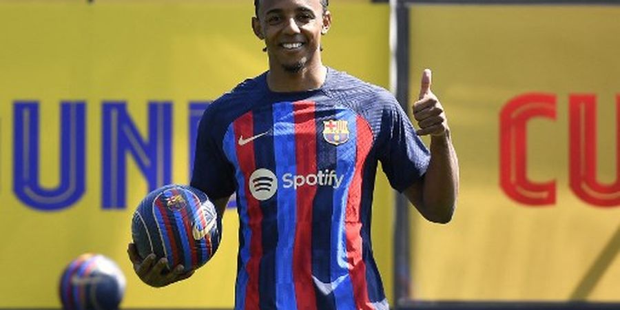 Resmi Diperkenalkan Barcelona, Jules Kounde Singgung Peran Besar Xavi dalam Transfernya