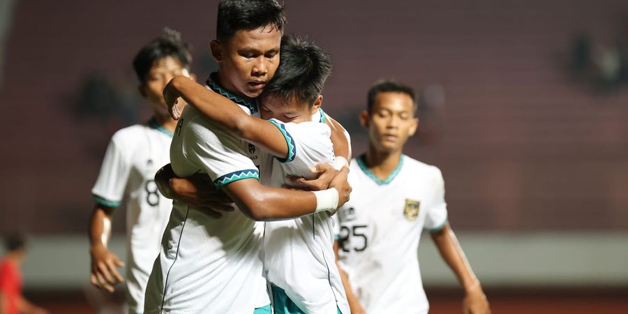 Final Piala AFF U-16 2022 - Nabil Asyura Dikepung Lima Pemain Vietnam dalam Perebutan Gelar Top Skor