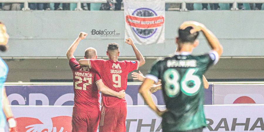 Lini Depan Persija Jakarta Dipuji Sang Pelatih, Bek Arema FC Ini Tak Takut