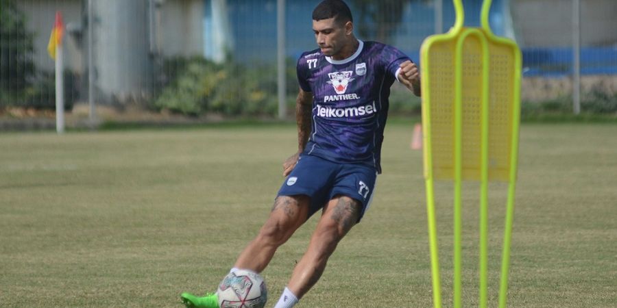 Luis Milla Telah Kembali ke Bandung, Penyerang Asal Brasil Ini Justru Alami Cedera