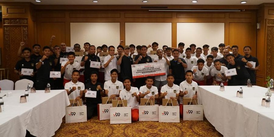 Bonus Kembali Diperoleh Timnas U-16 Indonesia, Kali Ini Semua Pemain Dapatkan Laptop
