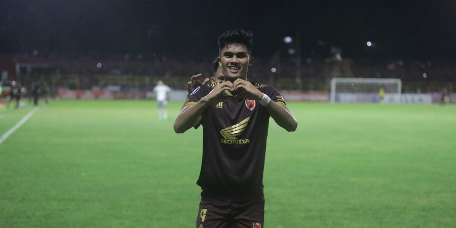 Hasil Liga 1 2022-2023 - Striker Lokal PSM Makassar Kembali Unjuk Gigi dan Membuat Persebaya Tertinggal pada Babak Pertama