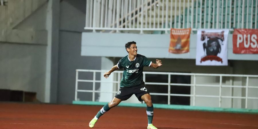 Bursa Transfer Liga 1 - Putra Daerah Jadi Rekrutan Perdana Persib Bandung untuk Musim Depan