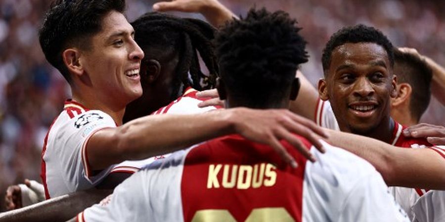 Hasil Liga Champions - Cetak Rekor 3 Gol Tercepat, Ajax Bantai Klub Pelatih Keturunan Indonesia